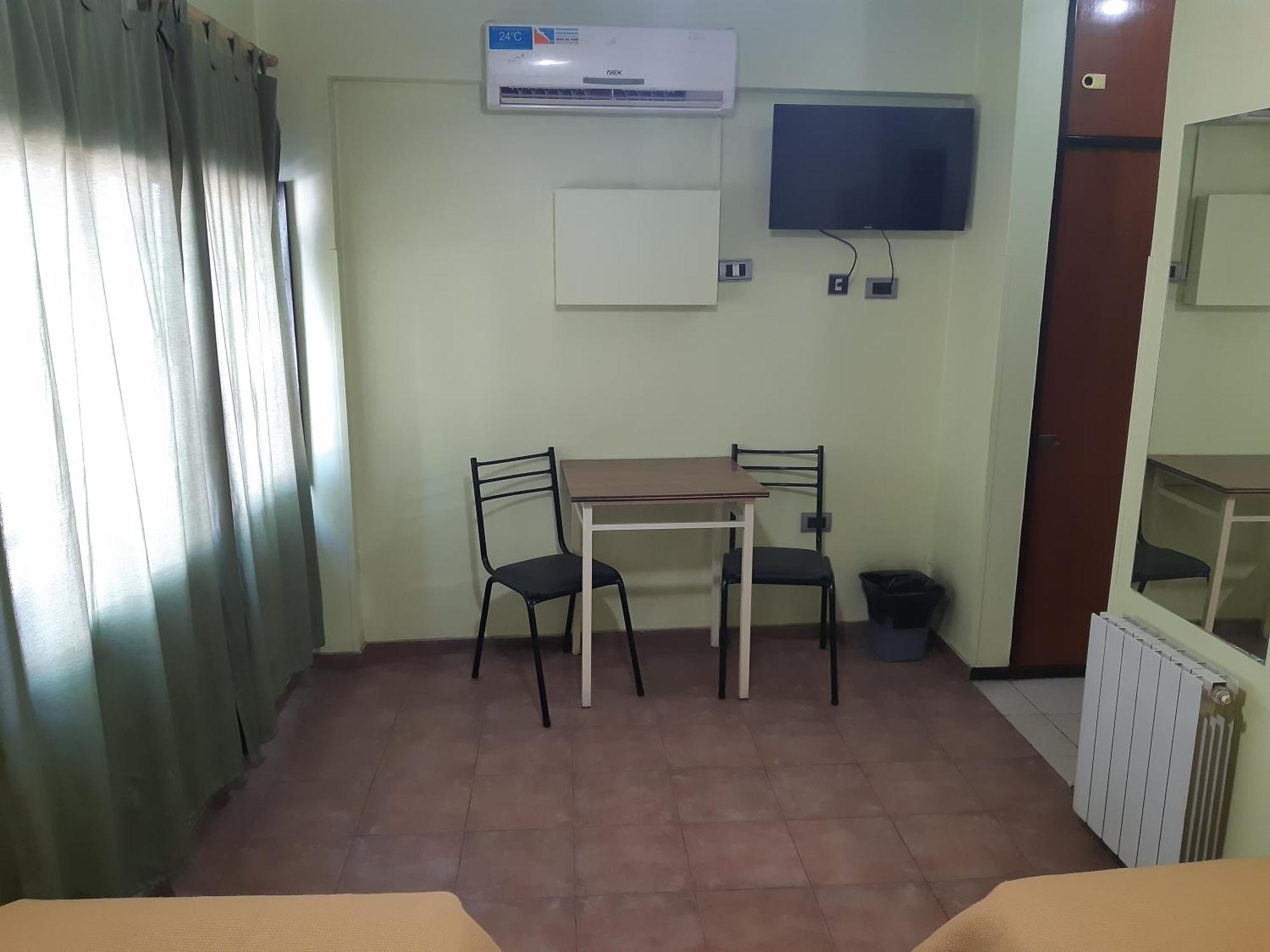 Hotel Bari Capdevila Esterno foto
