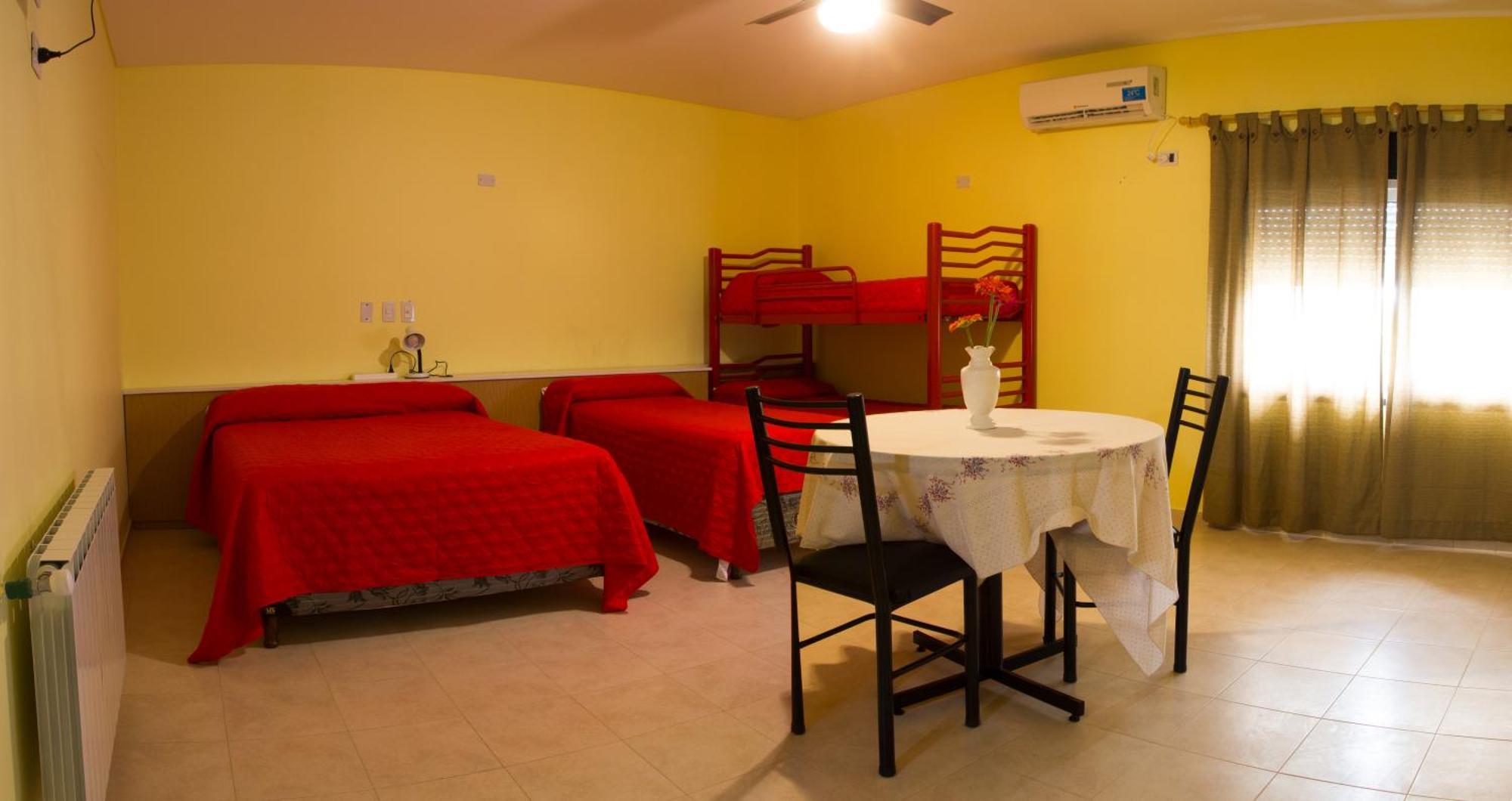 Hotel Bari Capdevila Esterno foto