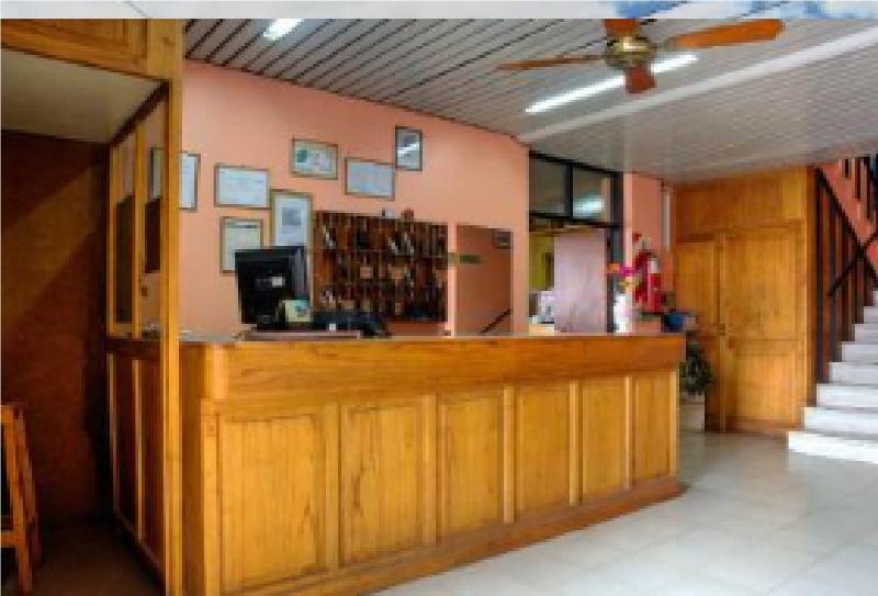 Hotel Bari Capdevila Esterno foto