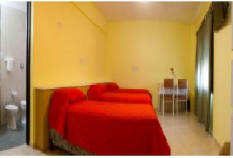 Hotel Bari Capdevila Esterno foto